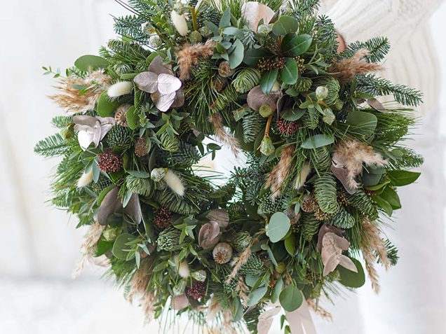 Winter trending wreath image